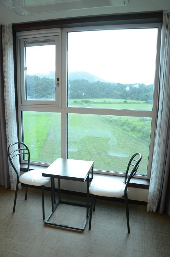 Jeju Stay In Sungsan Сеогвипо Екстериор снимка