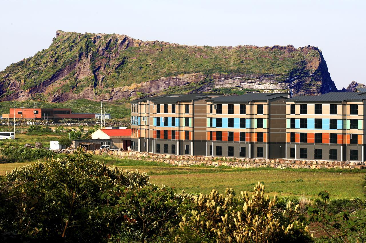 Jeju Stay In Sungsan Сеогвипо Екстериор снимка