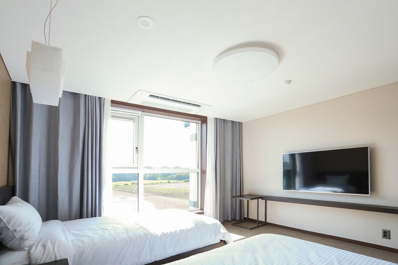 Jeju Stay In Sungsan Сеогвипо Екстериор снимка