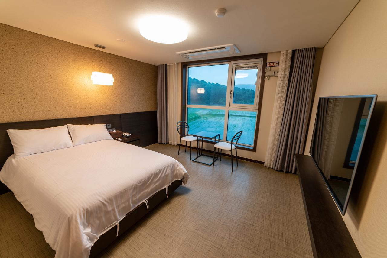 Jeju Stay In Sungsan Сеогвипо Екстериор снимка