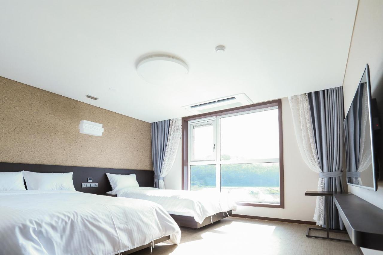 Jeju Stay In Sungsan Сеогвипо Екстериор снимка